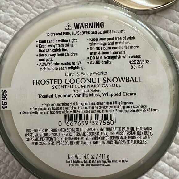Candle Bath & Body Works 3 Wick Scented Frosted Coconut Snowball - Picture 4 of 6